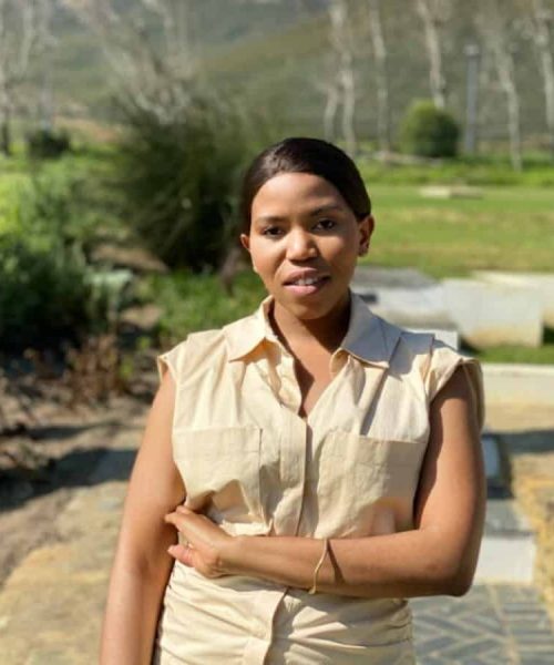 Sthandiwe-Khumalo-600x600